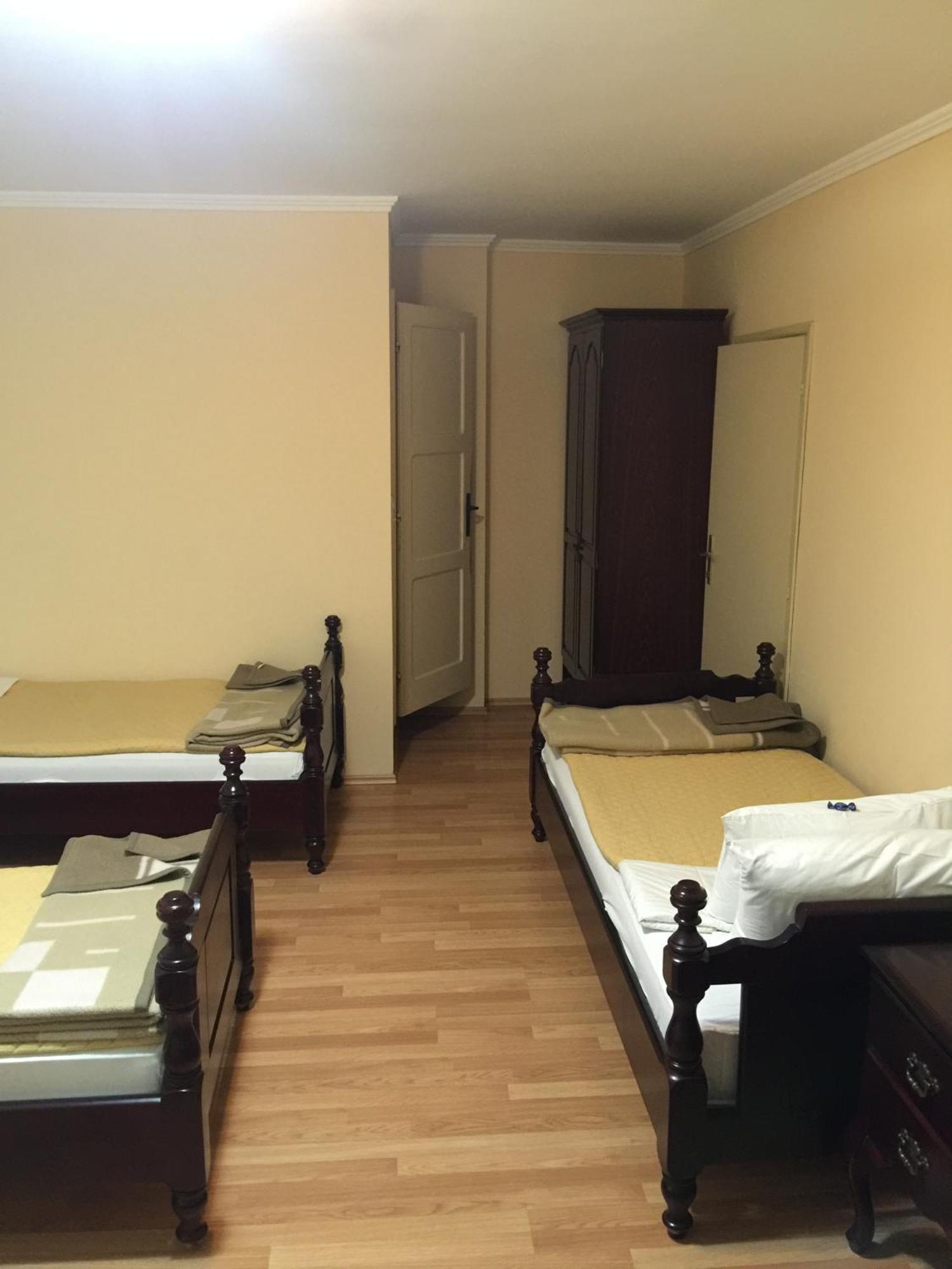 Raška Bed & Breakfast Karavan חדר תמונה