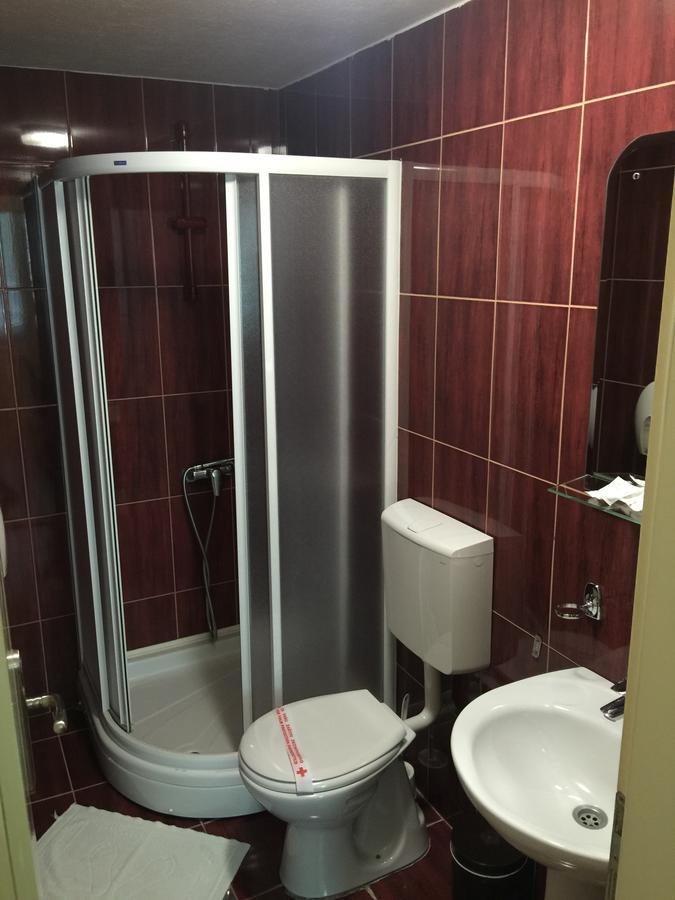Raška Bed & Breakfast Karavan מראה חיצוני תמונה