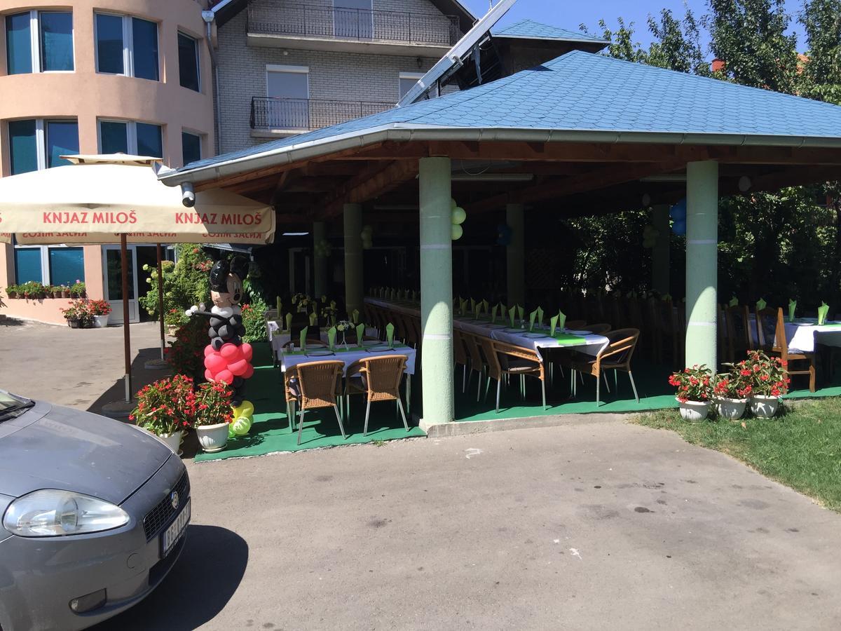 Raška Bed & Breakfast Karavan מראה חיצוני תמונה