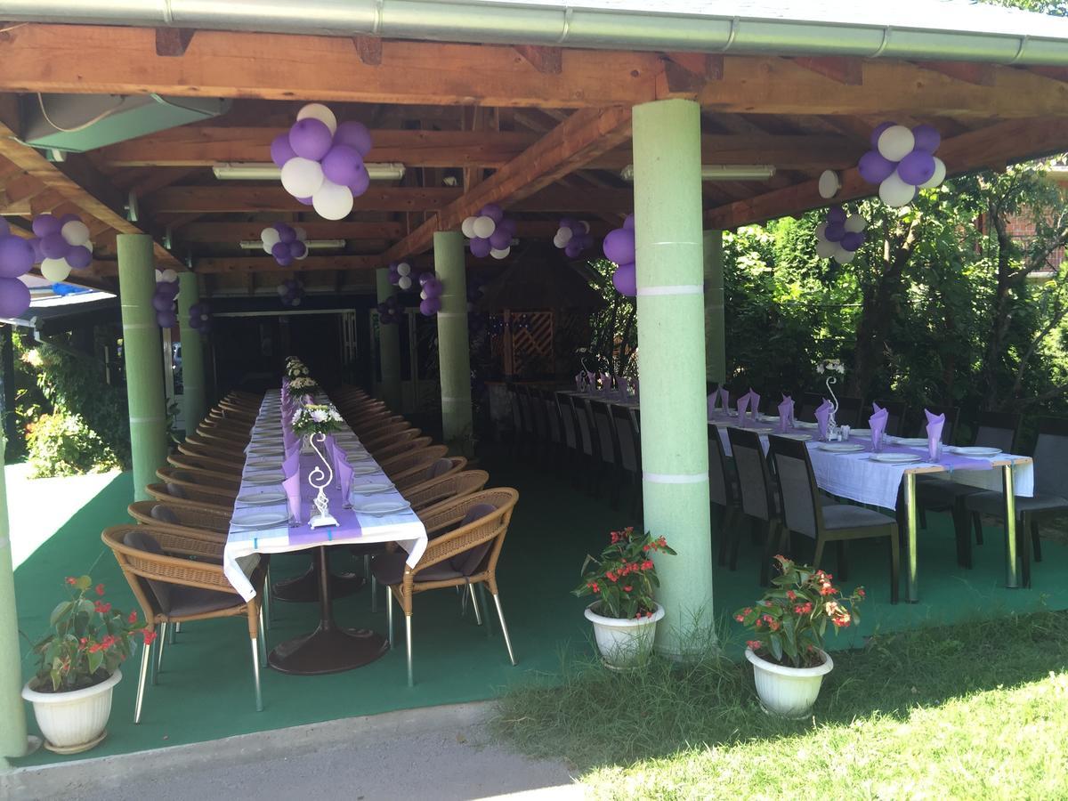 Raška Bed & Breakfast Karavan מראה חיצוני תמונה