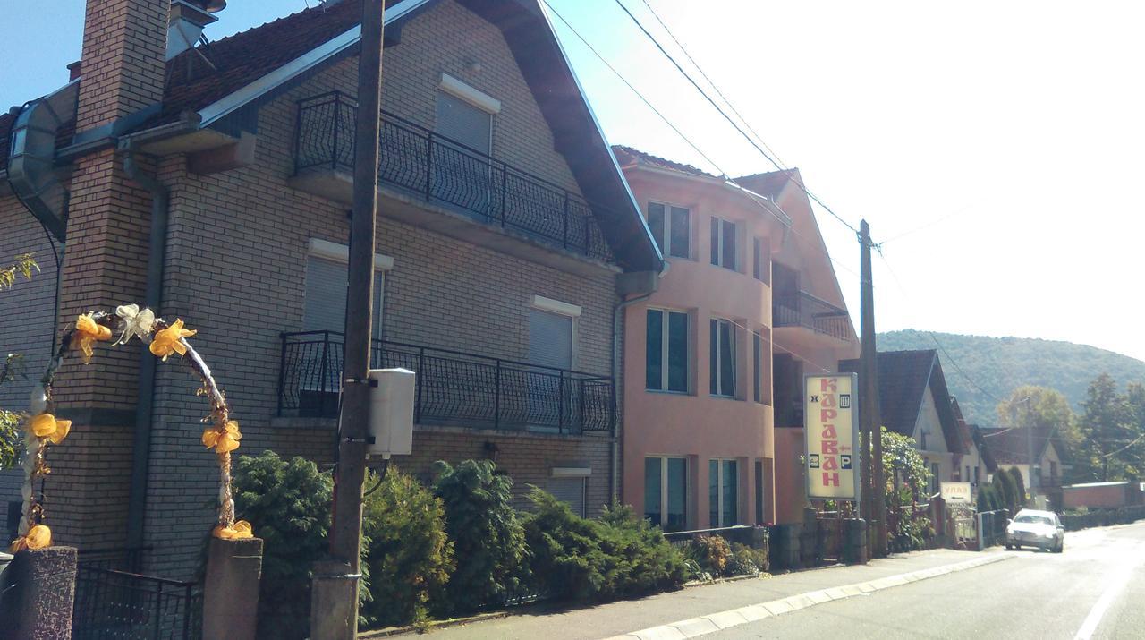 Raška Bed & Breakfast Karavan מראה חיצוני תמונה