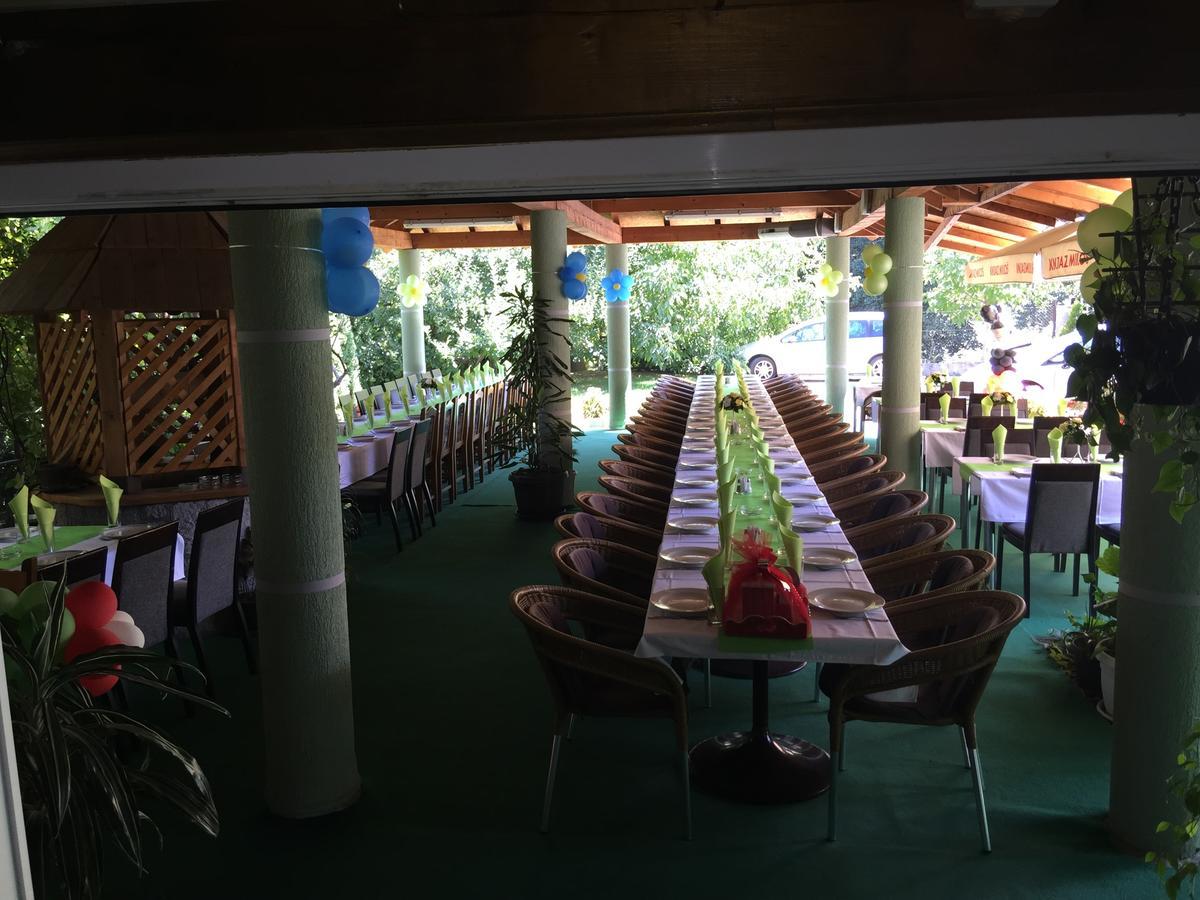 Raška Bed & Breakfast Karavan מראה חיצוני תמונה