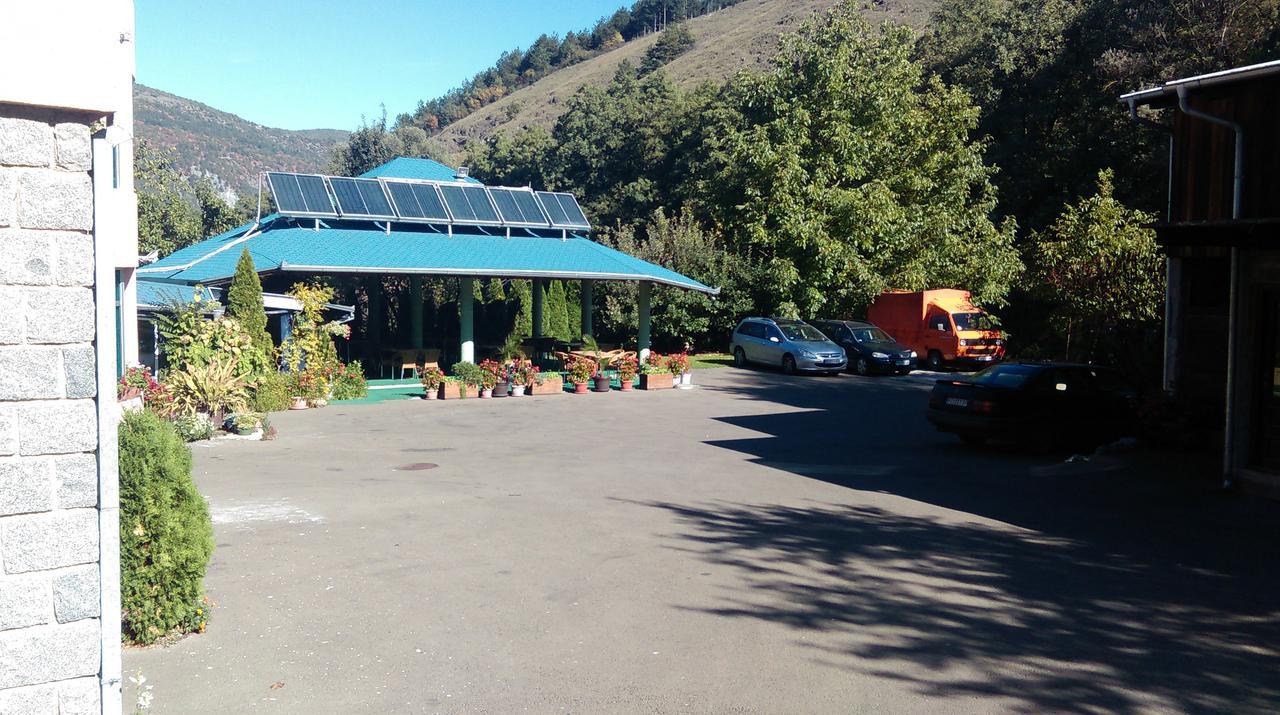 Raška Bed & Breakfast Karavan מראה חיצוני תמונה