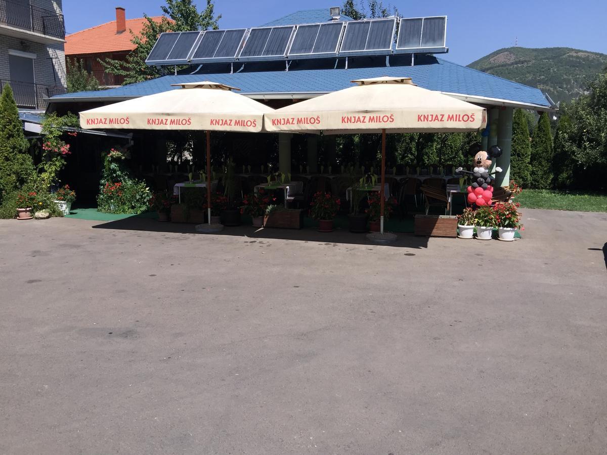 Raška Bed & Breakfast Karavan מראה חיצוני תמונה