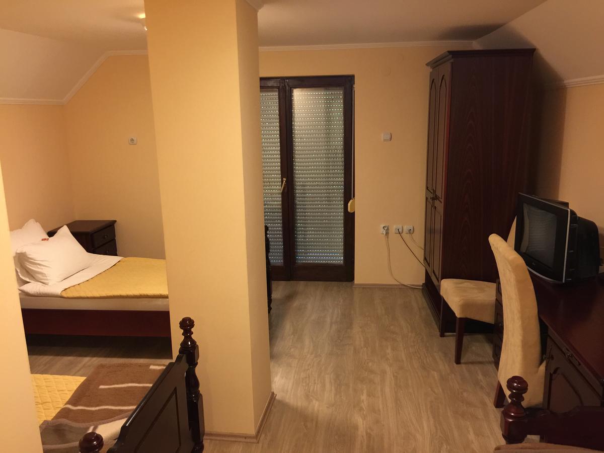 Raška Bed & Breakfast Karavan מראה חיצוני תמונה