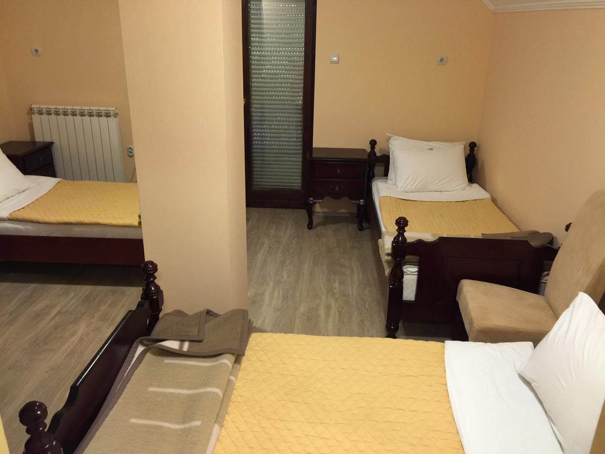 Raška Bed & Breakfast Karavan מראה חיצוני תמונה