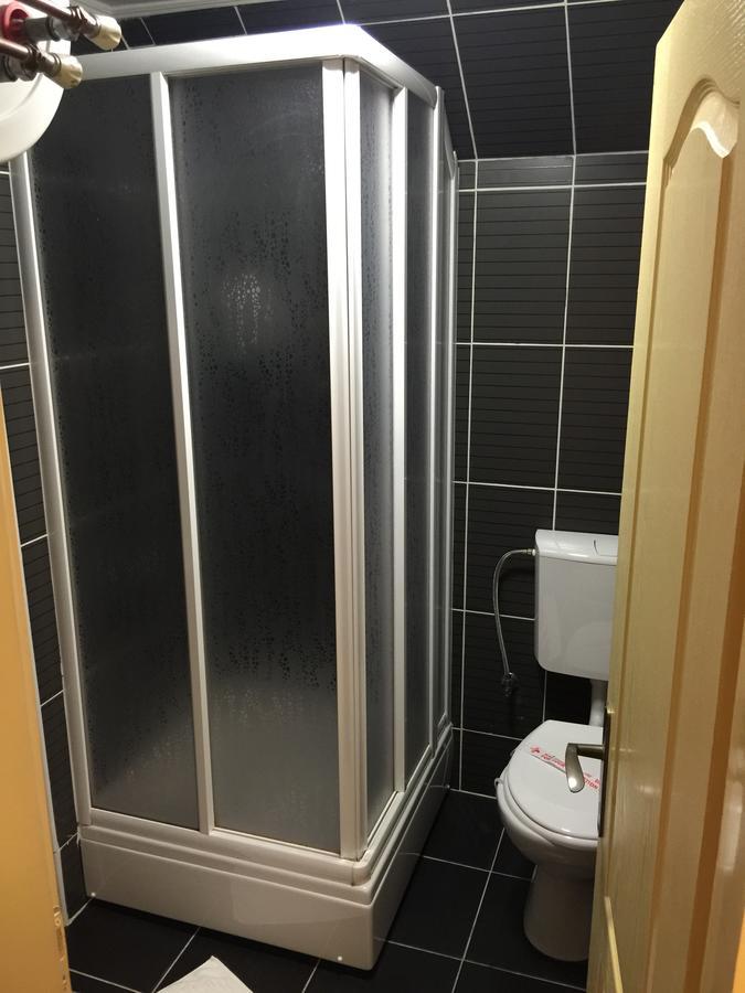 Raška Bed & Breakfast Karavan מראה חיצוני תמונה